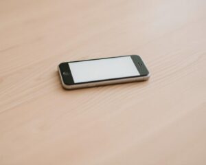 APLICATIVO DE BIBLIA NO CELULAR