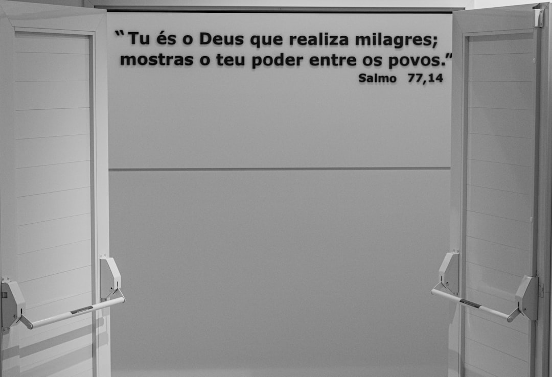 A IA Que Entrega Reflexões Místicas e Mensagens Diárias Para Você