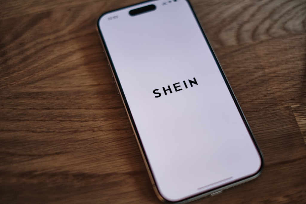Como Ganhar Roupas Grátis da Shein